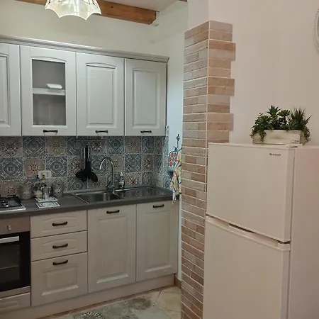 Apartment Casetta Nel Borgo Panta Rhei